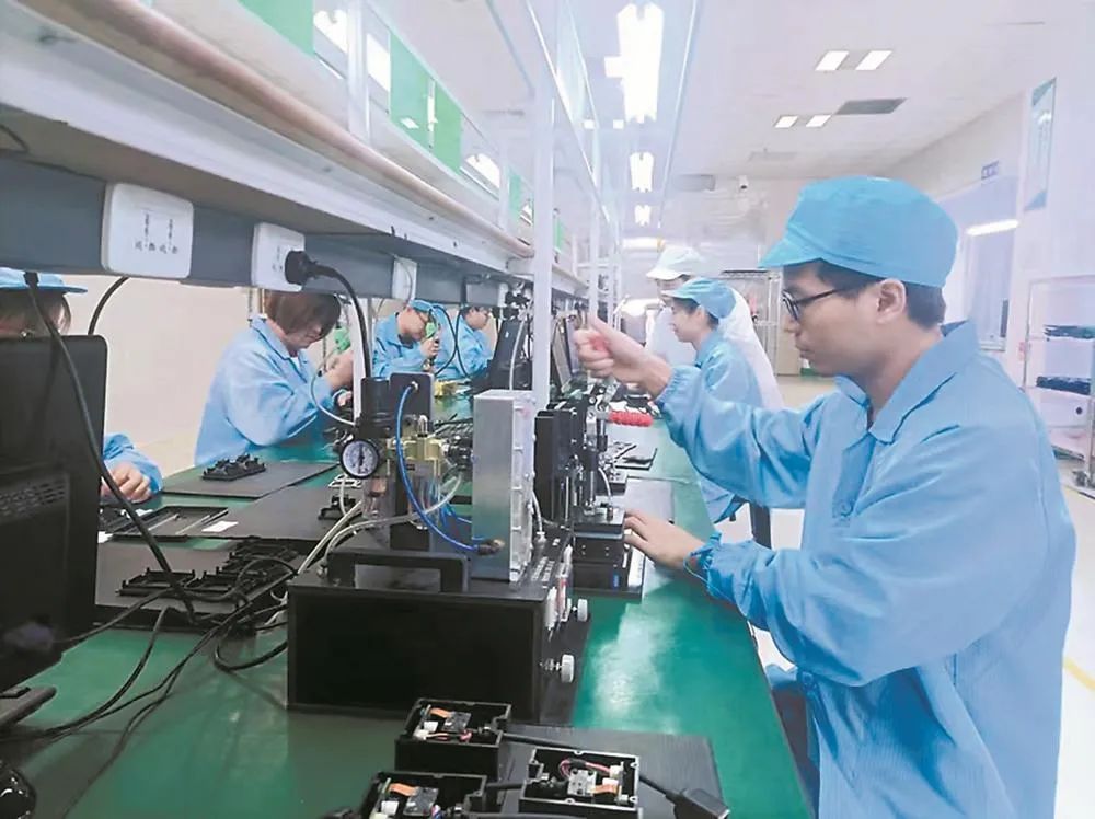 《福建日报》——Ezpay自动识别公司：“独步”信息识别领域 赋能工业智造